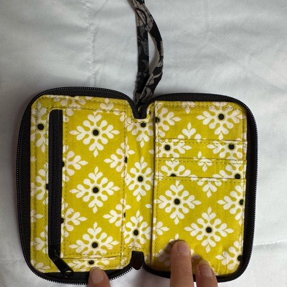 Vera Bradley Baroque Carry It All Wristlet Wallet - Picture 3 of 3